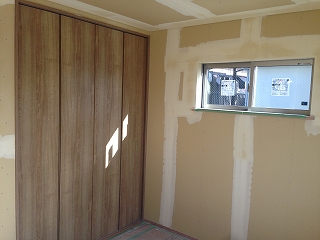 建具取り付け